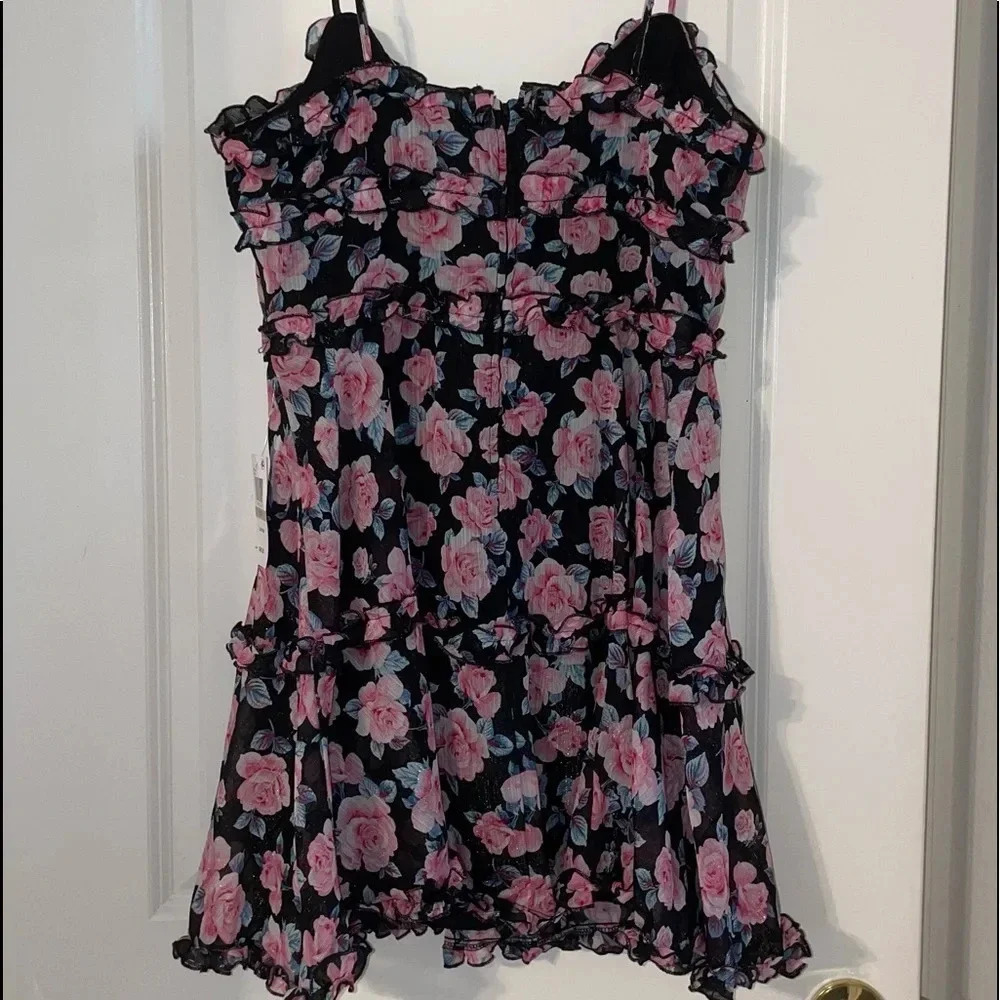 Black floral dress with shimmer super cute - Picture 3 of 8